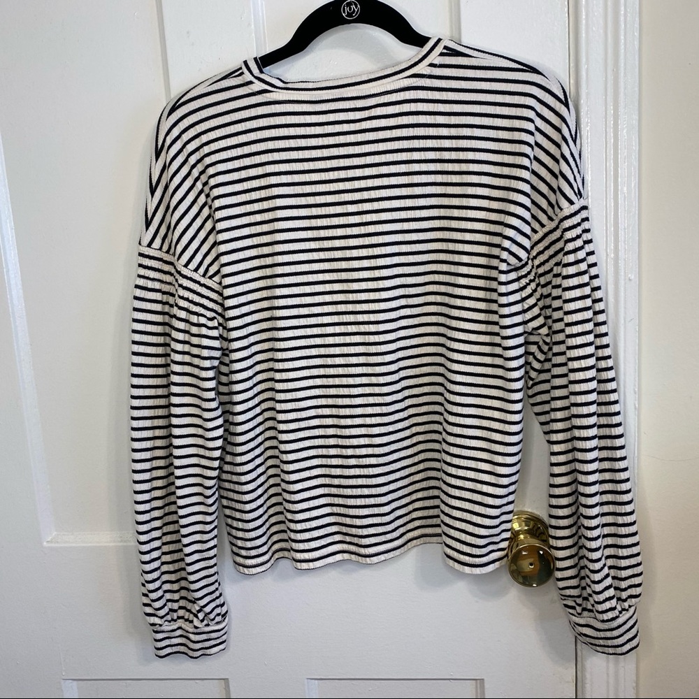 Horizontal stripes balloon long sleeve knit